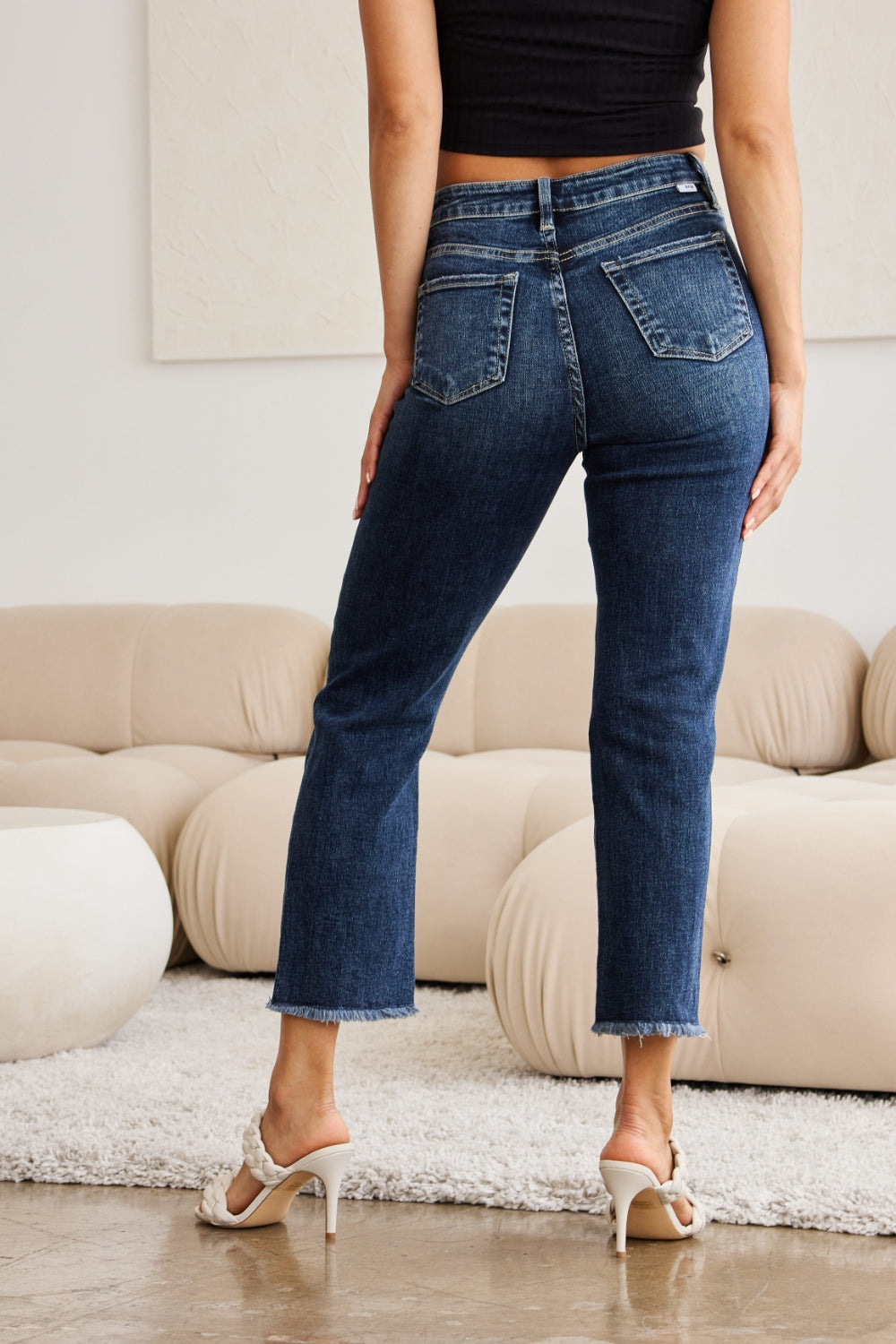 Stilla | Crop Dylan Full Size Mavekontrol Slidt Højtaljede Raw Hem Jeans