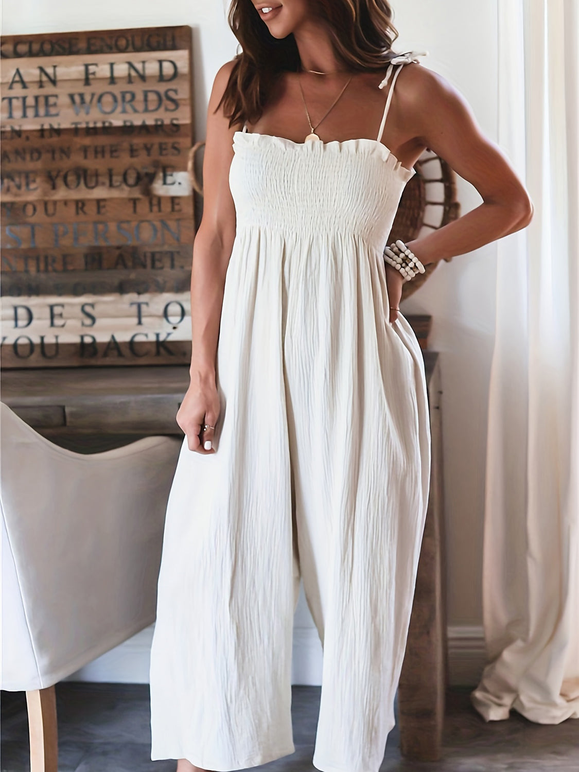 Stilla | Størrelse Smocket Spaghetti Strap Bred Ben Jumpsuit