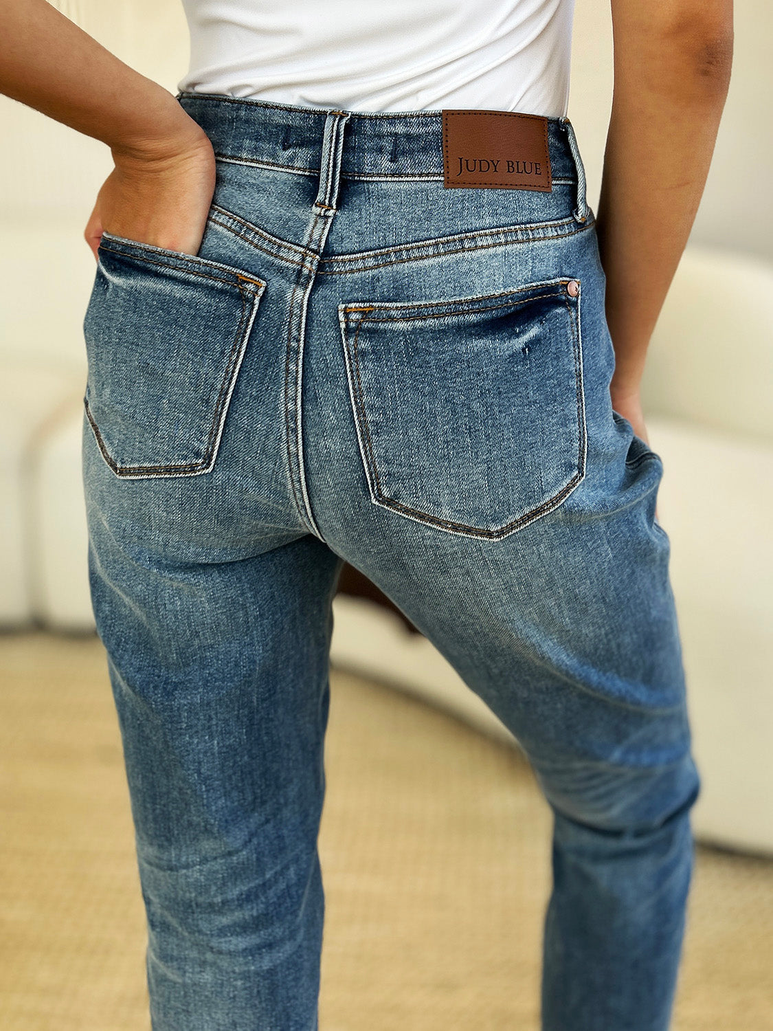 Stilla | Blå Fuld Størrelse Mellemhøj Rigid Magic Release Hem Jeans