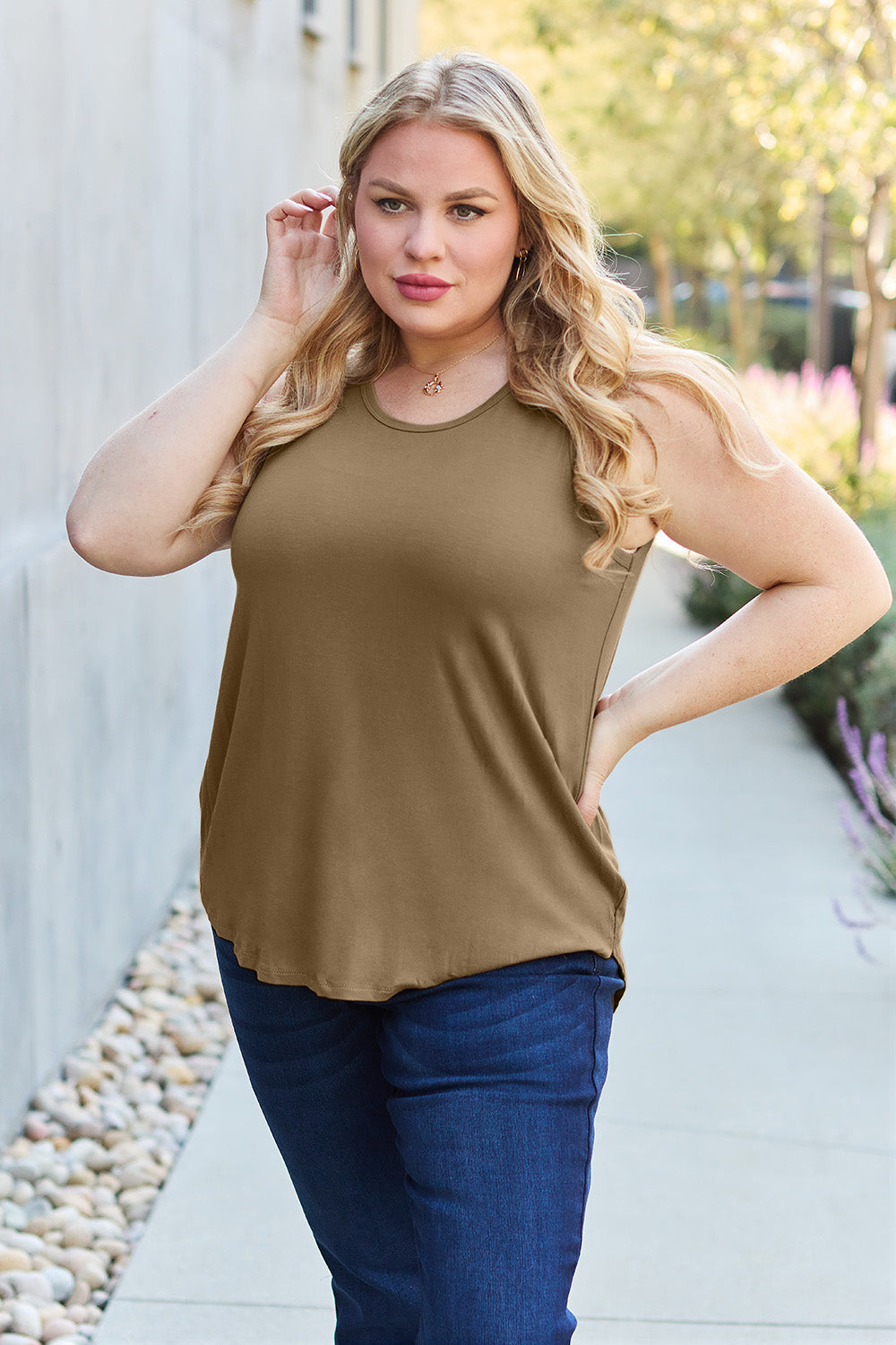 Stilla | Bae Full Size Rund Hals Tanktop