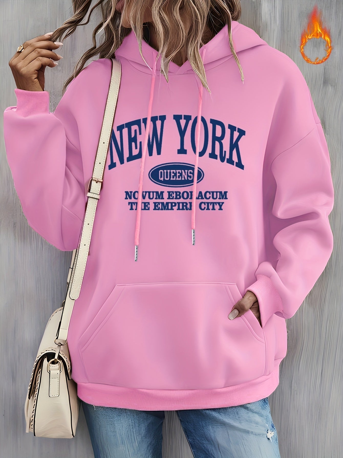 Stilla | Hoodie med kængurulomme og tryk New York