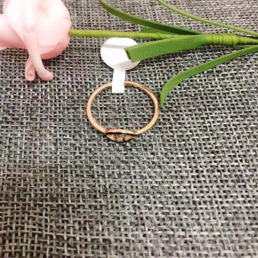 Dame ring med stilfuldt øje-design Stilla