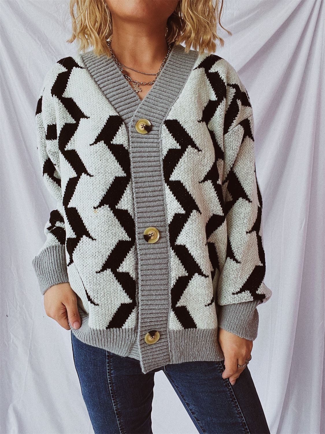 Stilla | Trim Geometrisk V-hals Langærmet Cardigan