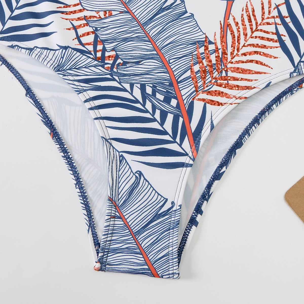 Stilla | Højskåret Bikini Top Med Sexy String