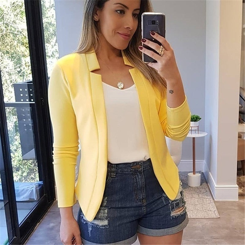 Stilla | Trendy Kort Blazer Til Dame