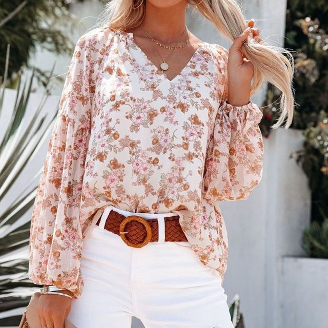 Stilla | Let blomstret bluse med trompetærmer