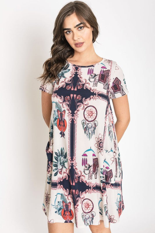 Stilla | Drømmefanger Print Shift Kjole