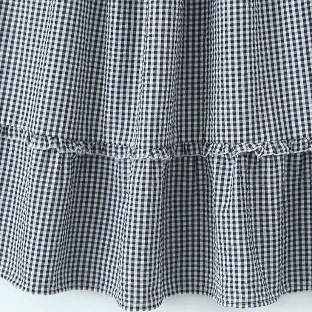 Stilla | lagdelt gingham midiskirt med flæsedetaljer