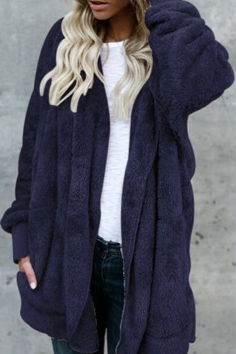 Stilla | Trendy, Casual og Holdbart Outdoor-tøj med Delte Hættekrave.