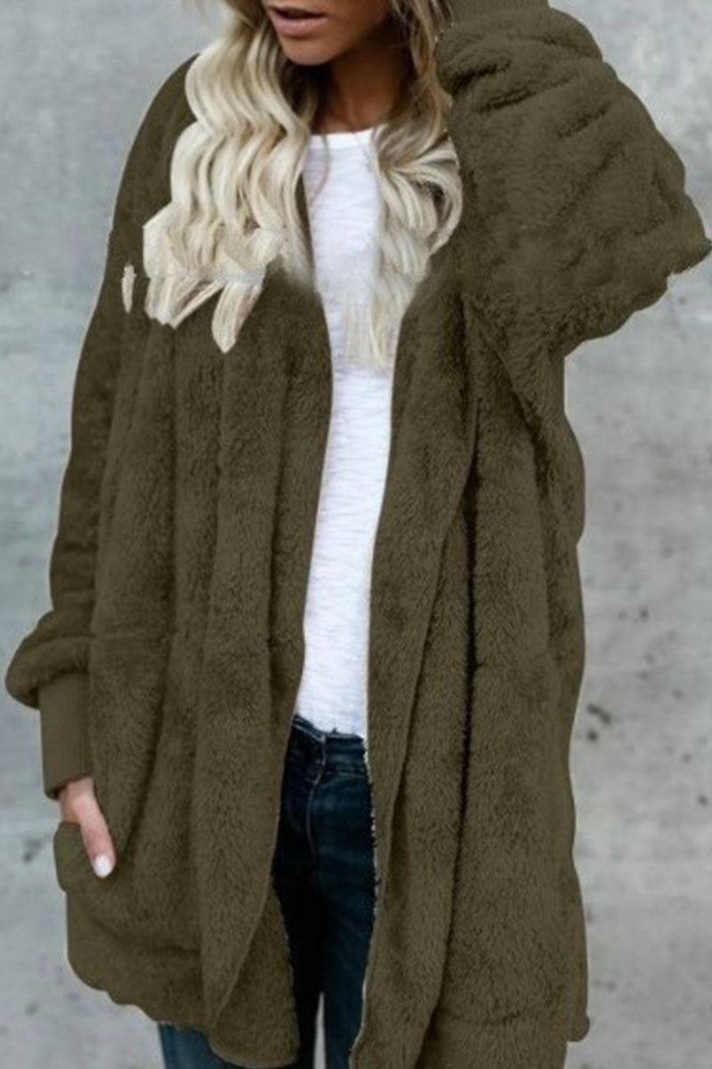Stilla | Trendy, Casual og Holdbart Outdoor-tøj med Delte Hættekrave.