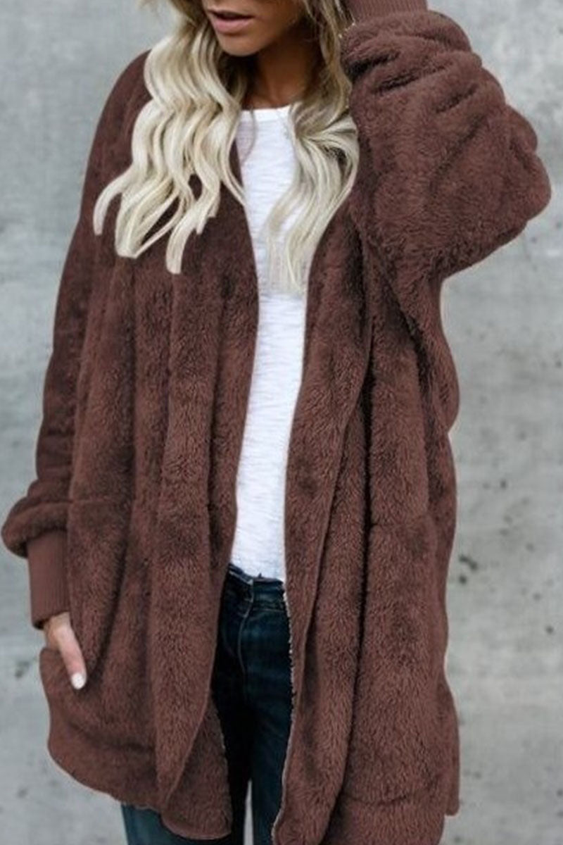 Stilla | Trendy, Casual og Holdbart Outdoor-tøj med Delte Hættekrave.