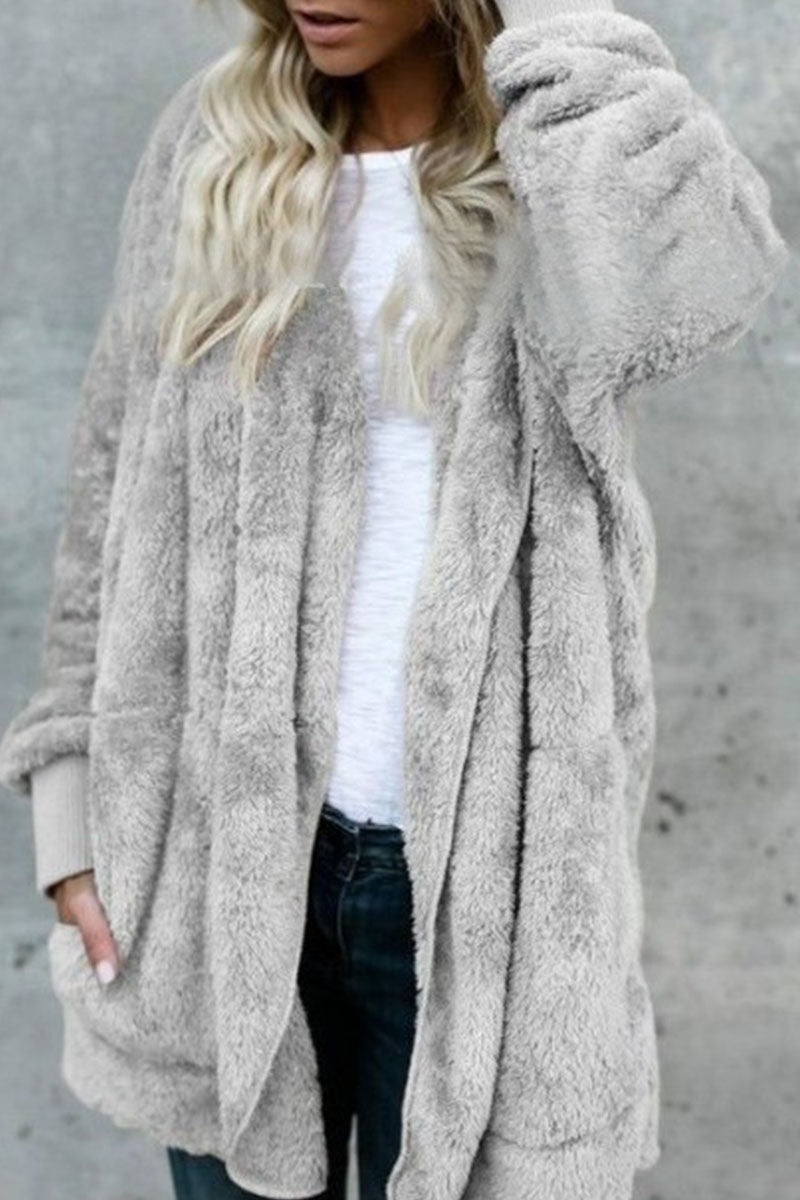Stilla | Trendy, Casual og Holdbart Outdoor-tøj med Delte Hættekrave.