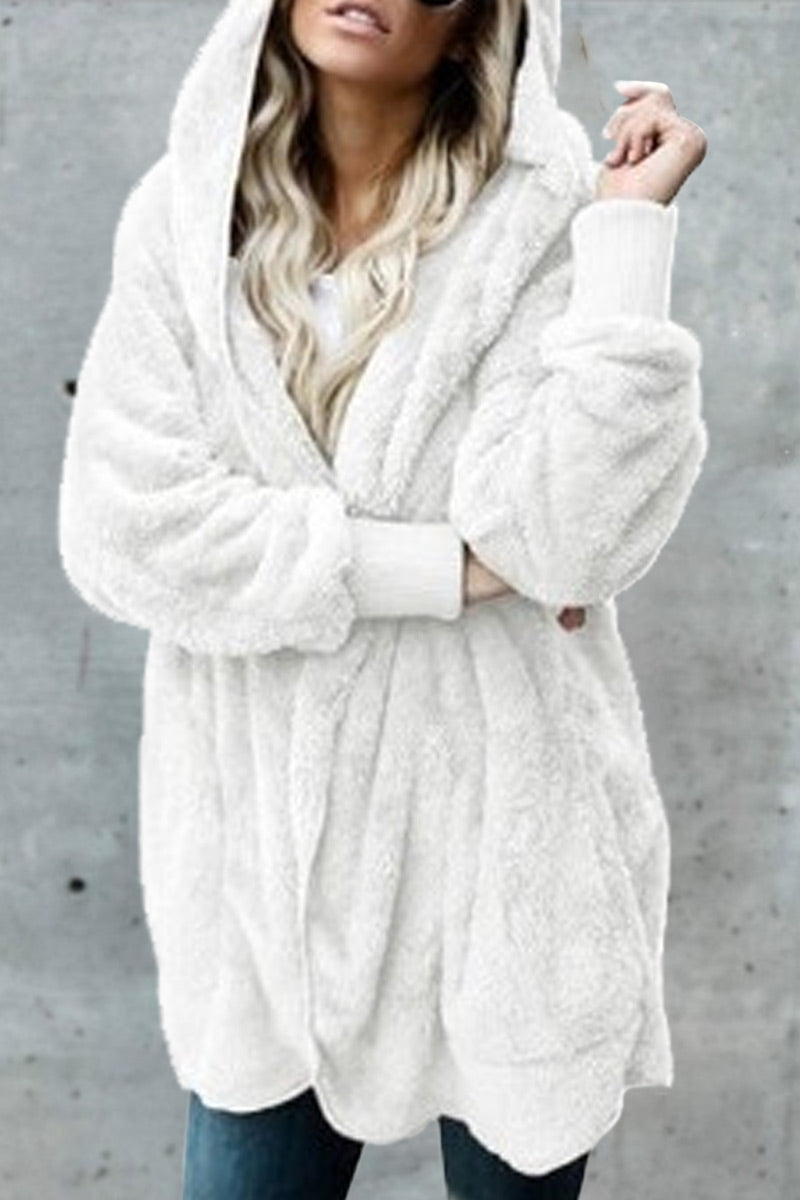 Stilla | Trendy, Casual og Holdbart Outdoor-tøj med Delte Hættekrave.