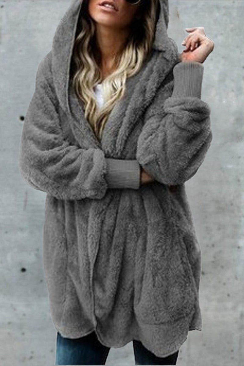 Stilla | Trendy, Casual og Holdbart Outdoor-tøj med Delte Hættekrave.
