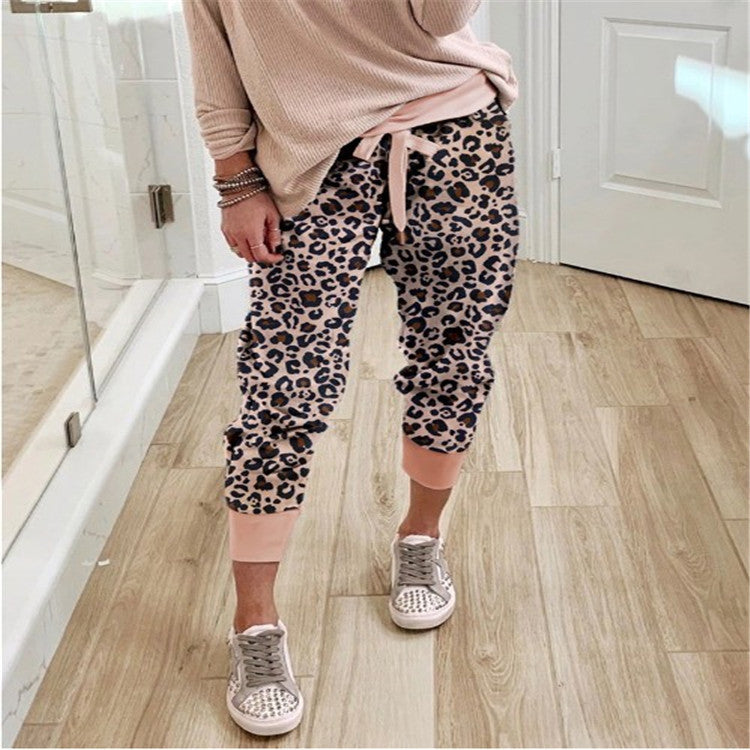 Dame Behagelige cargo bukser i camouflage-look med elastisk talje Stilla