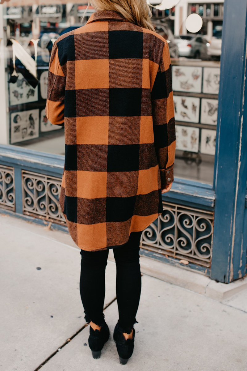 Stilla | Ensfarvet Casual Bluser Med St åkrave og Patchwork Lukning