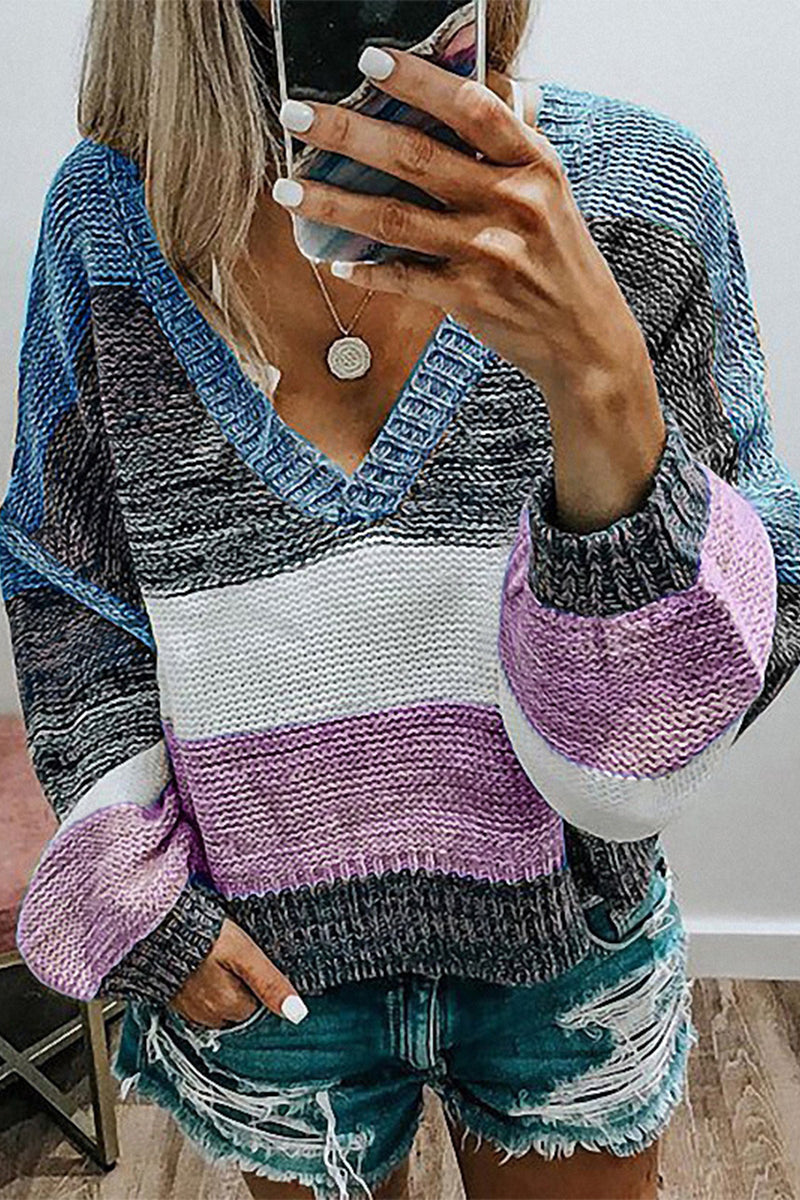 Stilla | Casual og Søde Sweatre Med V-udskæring I Patchwork I Blokfarver