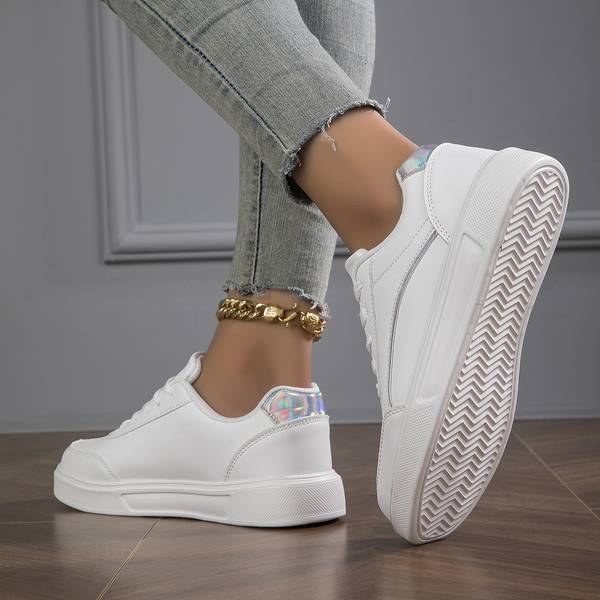 Stilla | Sneakers Hvide Sneakers Med Guld/sølv Detaljer