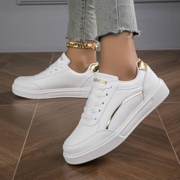 Stilla | Sneakers Hvide Sneakers Med Guld/sølv Detaljer