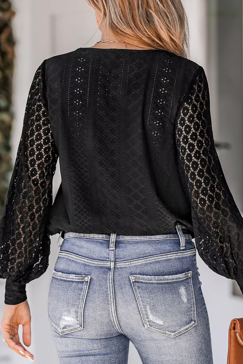 Stilla | Lette bluser med v-hals