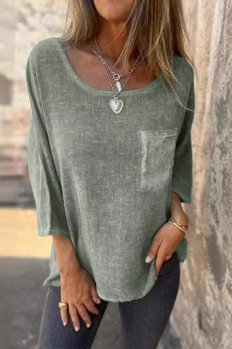 Stilla | Ensfarvede Lækre T-Shirts Med Rund Halsudskæring og Lomme
