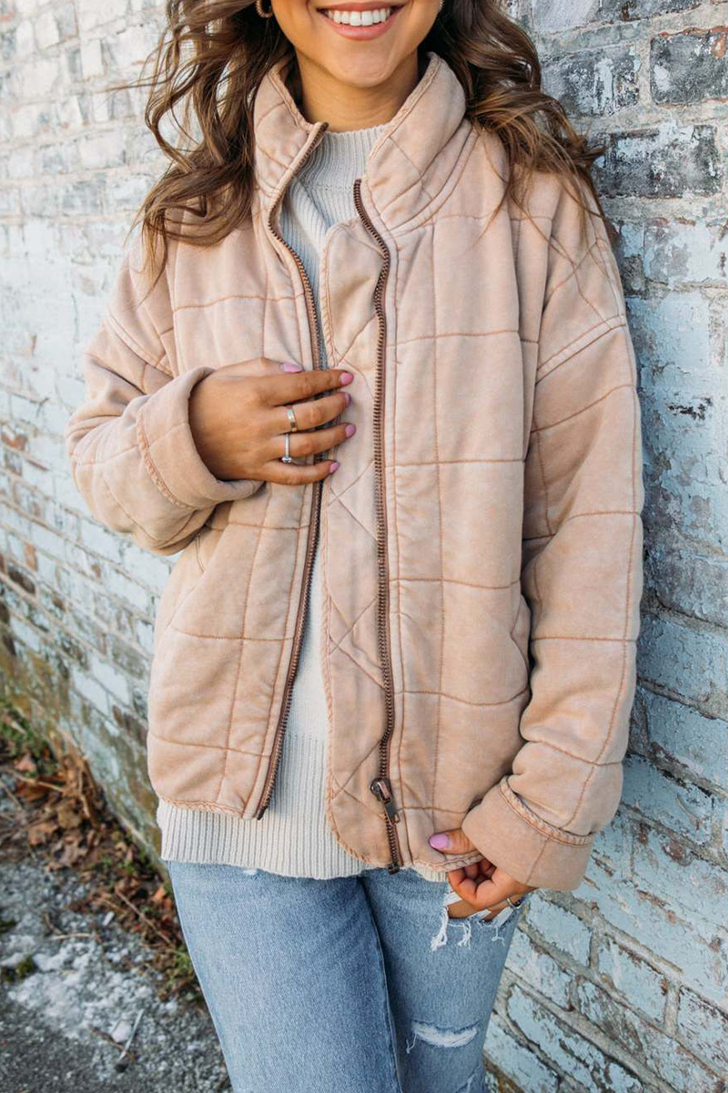 Stilla | Classy Patchwork Udetøj Med Lynlås og Ståkrave
