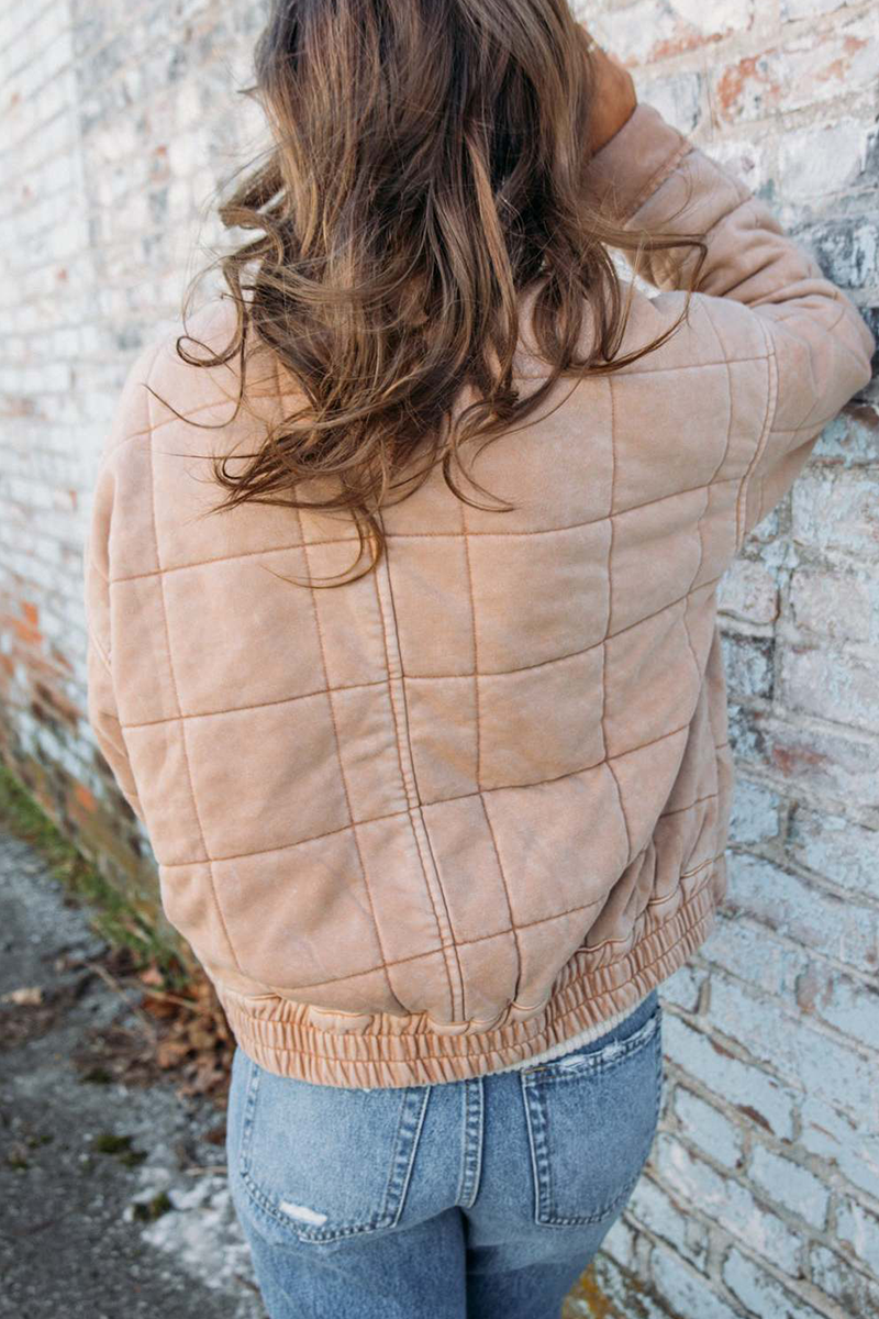 Stilla | Classy Patchwork Udetøj Med Lynlås og Ståkrave