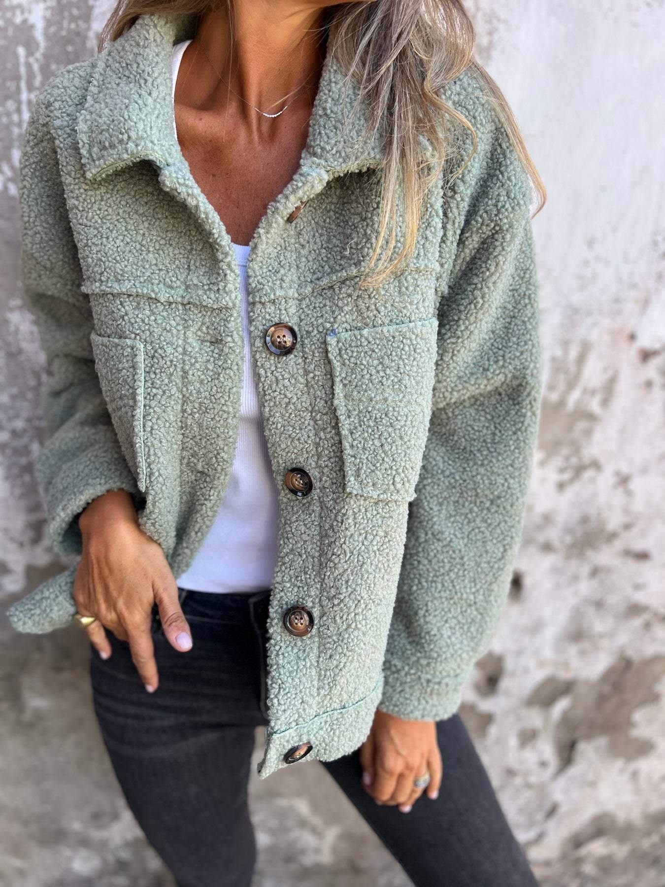 Stilla | Korte og varme boucle-jakker
