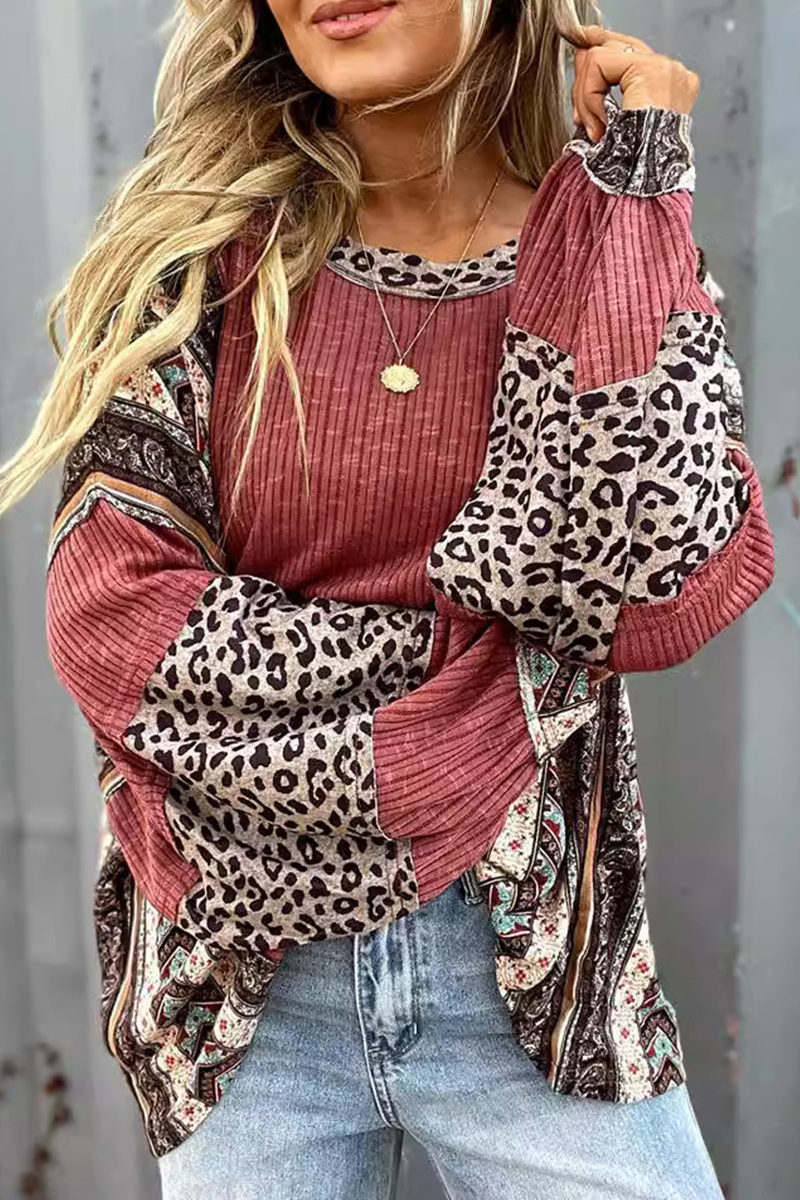 Stilla | Casual Rundhalstrøjer med striber og kontrast patchwork leopard