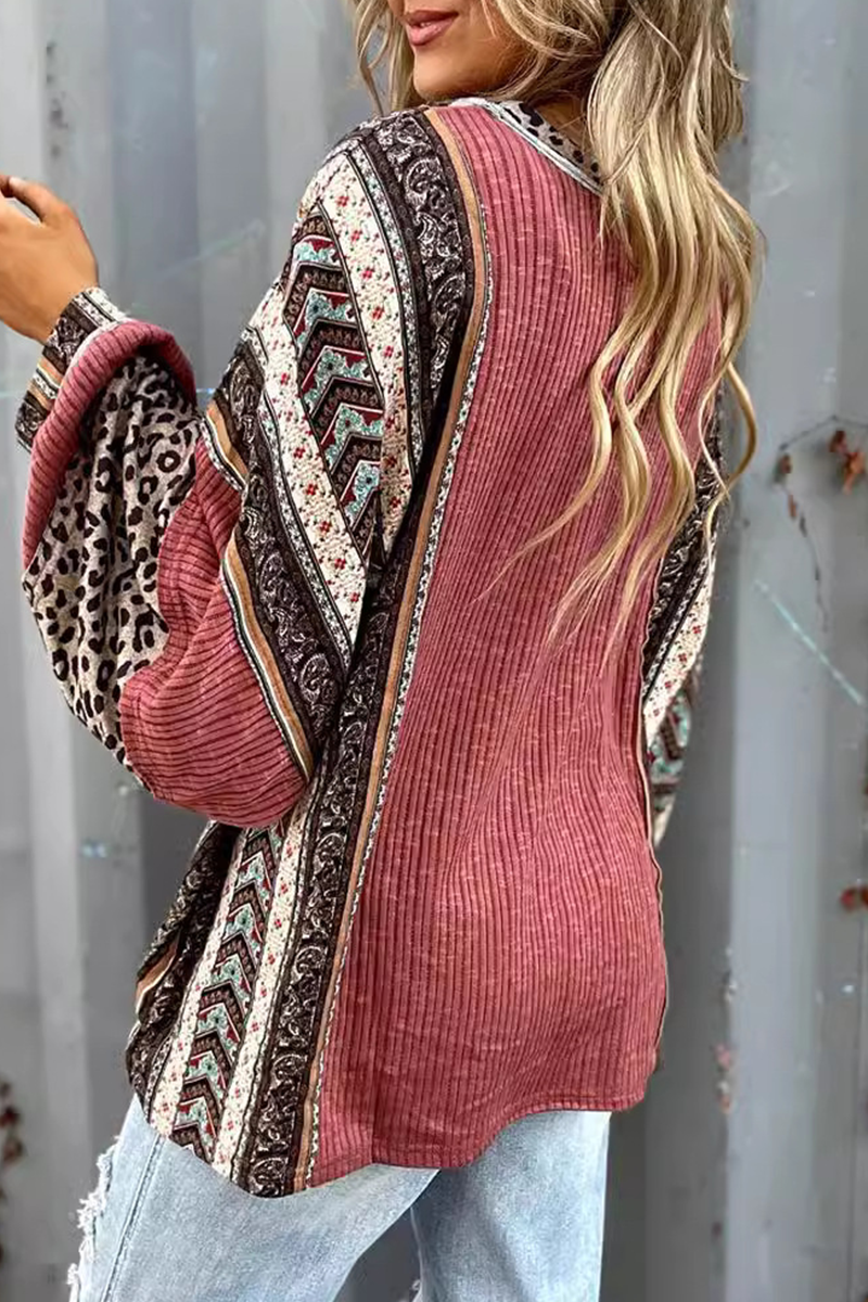 Stilla | Casual Rundhalstrøjer med striber og kontrast patchwork leopard