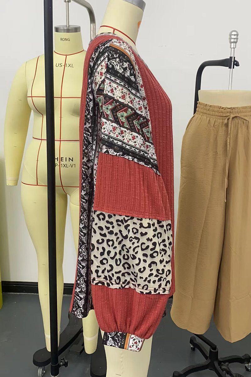 Stilla | Casual Rundhalstrøjer med striber og kontrast patchwork leopard