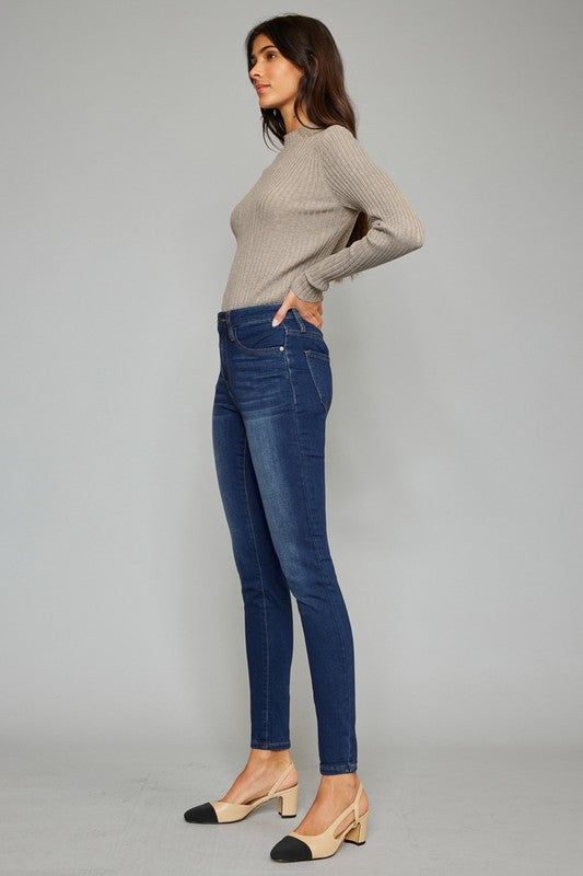 Stilla | Rise Super Skinny Jeans