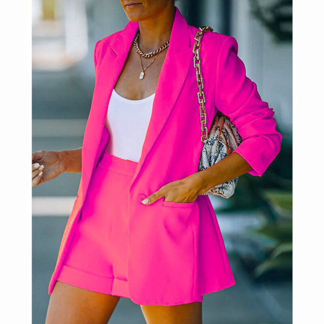 Stilla | Sæt med Blazer og Shorts