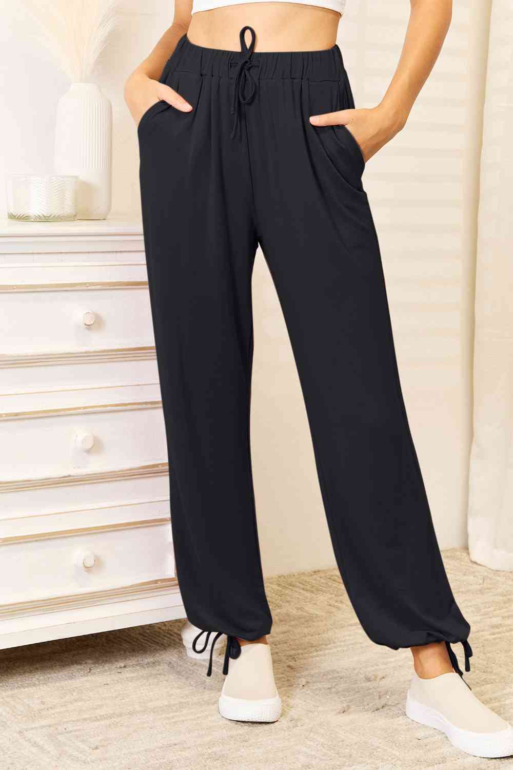Stilla | Bae Full Size Blødt Rayon Drawstring Talje Bukser Med Lommer