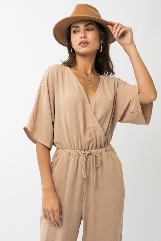 Stilla | Ærme Surplice Jumpsuit