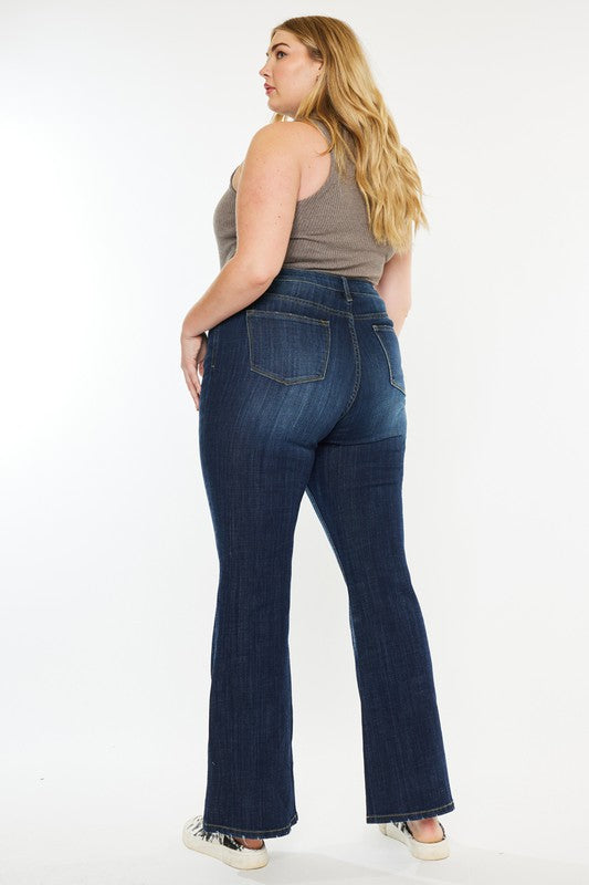 Stilla | Petite Mørk Vask Mid Rise Flare Jeans