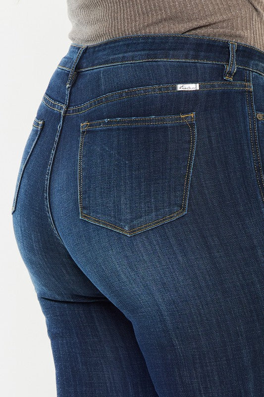 Stilla | Petite Mørk Vask Mid Rise Flare Jeans