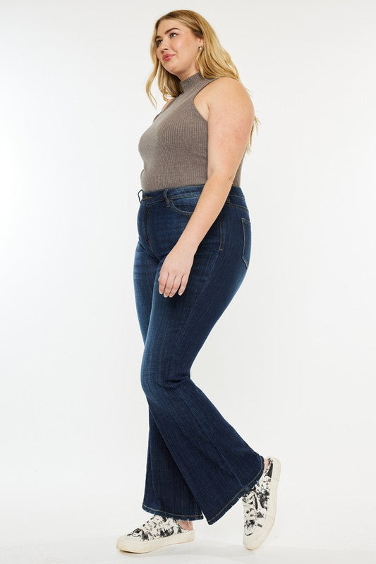 Stilla | Petite Mørk Vask Mid Rise Flare Jeans