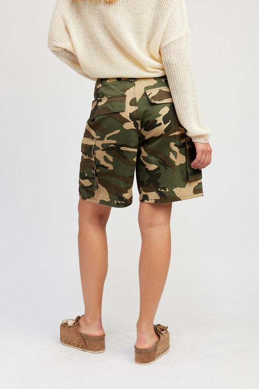 Stilla | Bermuda Cargo Shorts