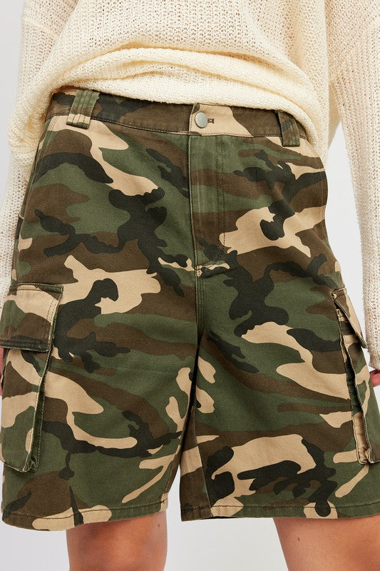 Stilla | Bermuda Cargo Shorts