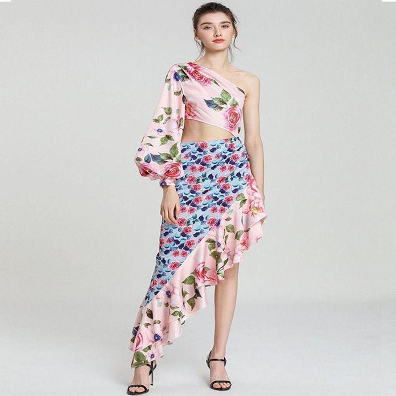 Dame Floral Cut-Out Kjole med asymmetrisk bund og flæsedetaljer Stilla