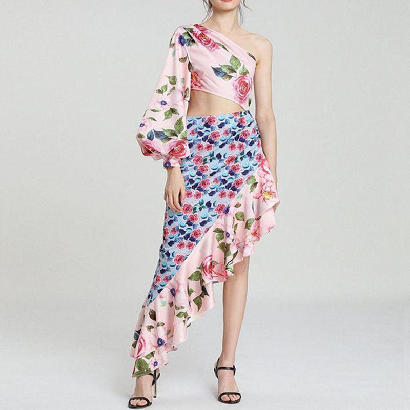 Dame Floral Cut-Out Kjole med asymmetrisk bund og flæsedetaljer Stilla