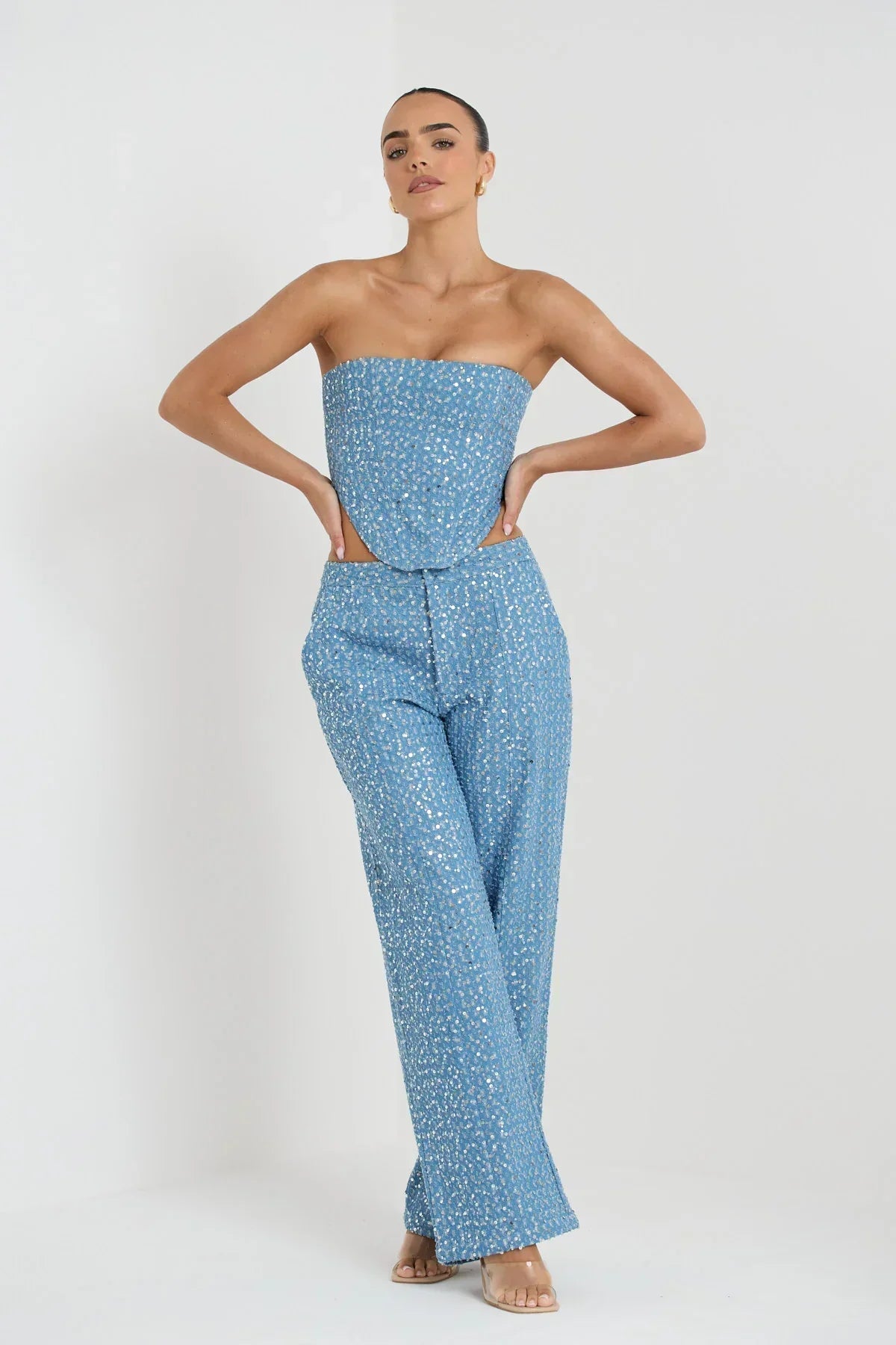 Stilla | Blå Tube Top Med Pailletter Og Brede Bukser Med Glitter