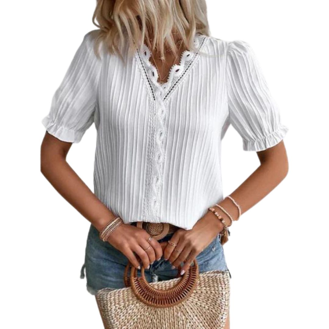 Stilla | Pintuck Plisseret Bluse med Blondekant