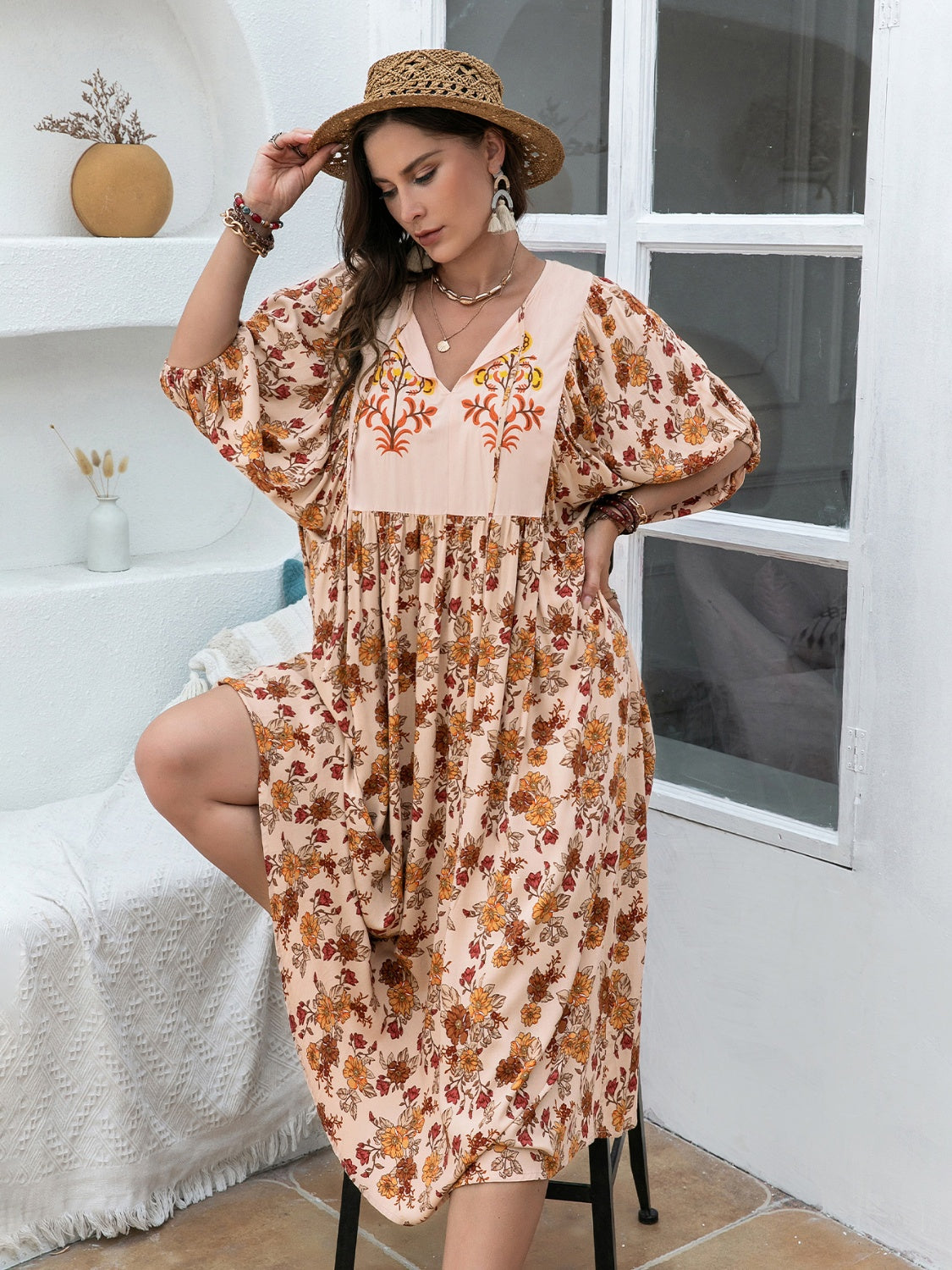 Stilla | Plus Size Printed Tie Neck Half Sleeve Midi Dress