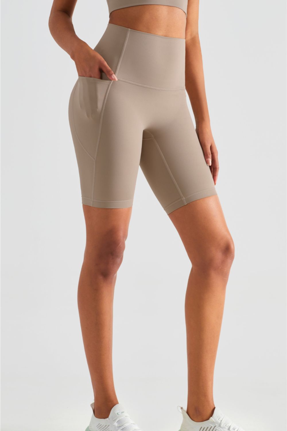 Stilla | Rise Wide Waistband Biker Shorts med lommer