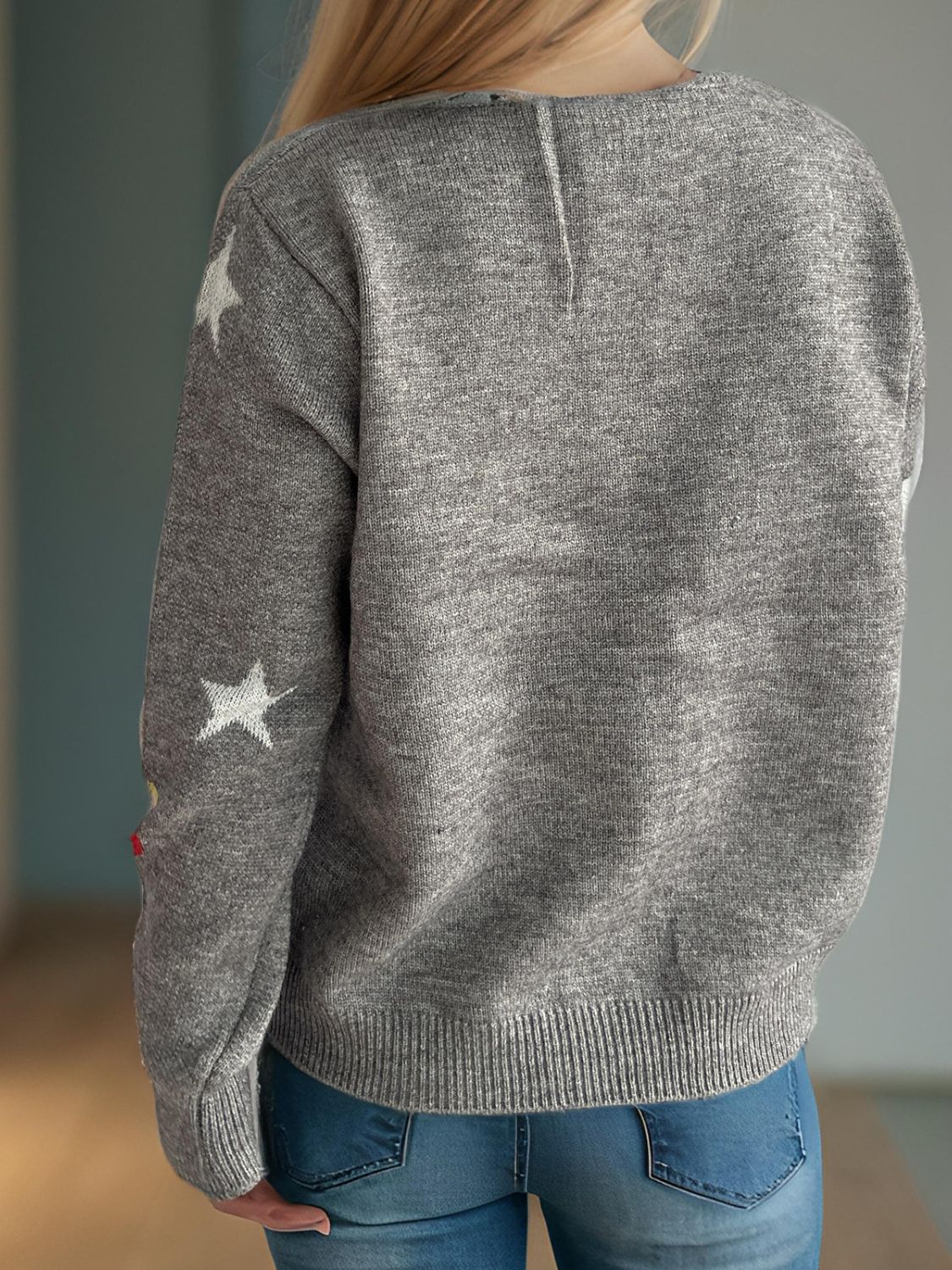 Stilla | Langærmet Strikjakke Med Knapper Foran Candy Cane & Star.