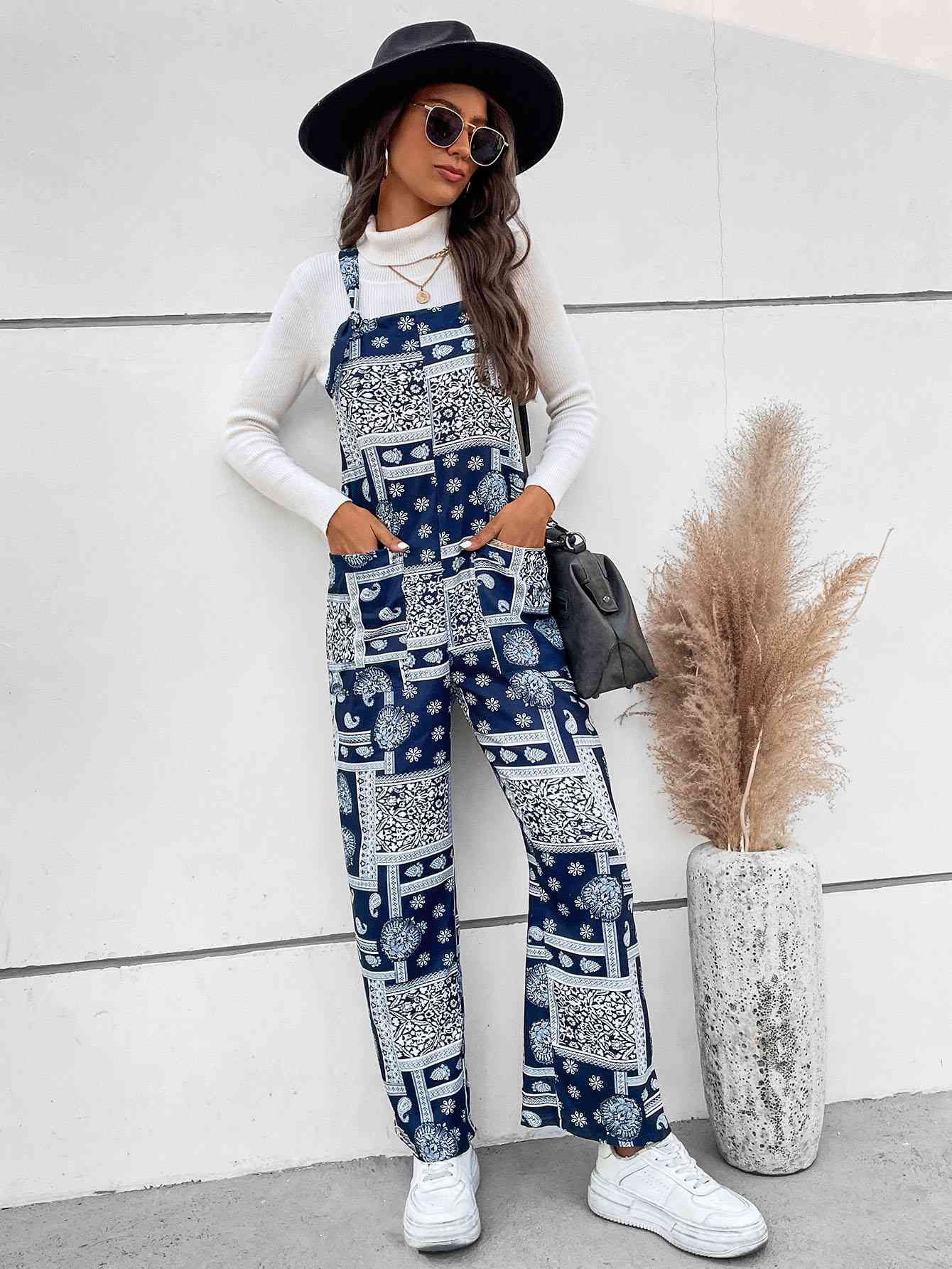 Stilla | Straight Leg Jumpsuit Med Lommer