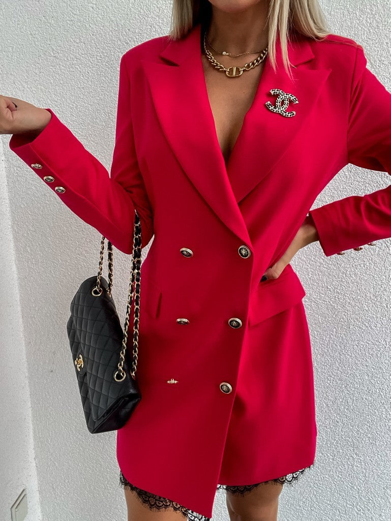 Stilla | Taljeret Kjole Af Blonde Med Dobbelte Knapper