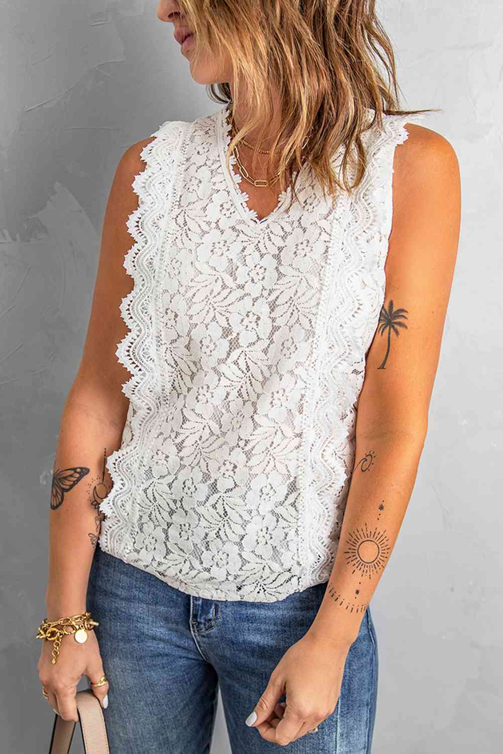 Stilla | Scalloped V-hals Blonde Tanktop